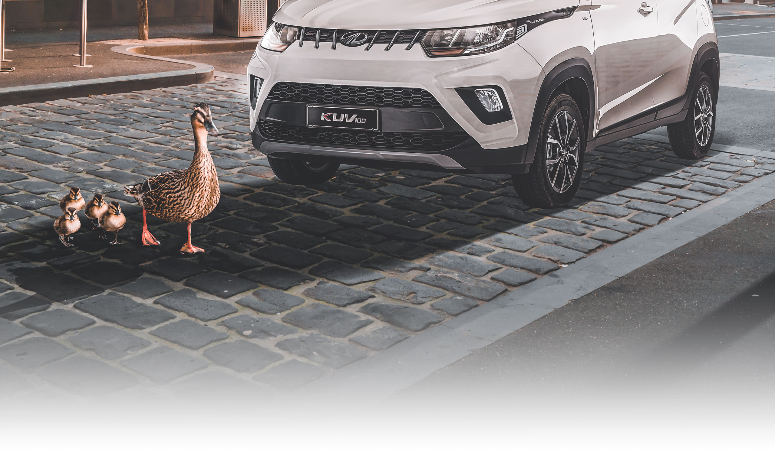 Provalo dal tuo concessionario Mahindra. Prenota un test drive.