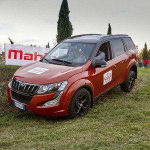 primo raduno mahindra XUV 500