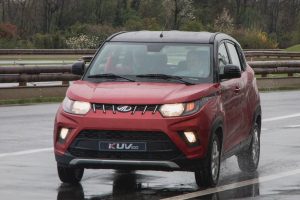 Mahindra kuv 100 suv economici