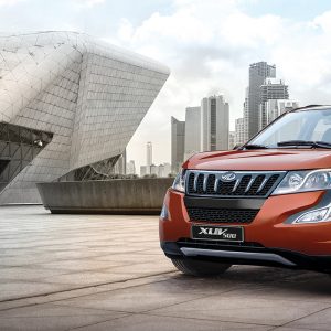 Mahindra kuv 100 suv economici